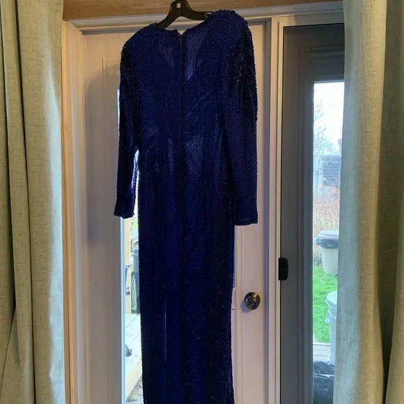 Beautiful Vintage Navy Blue sequins and beaded gown - Picture 4 of 4